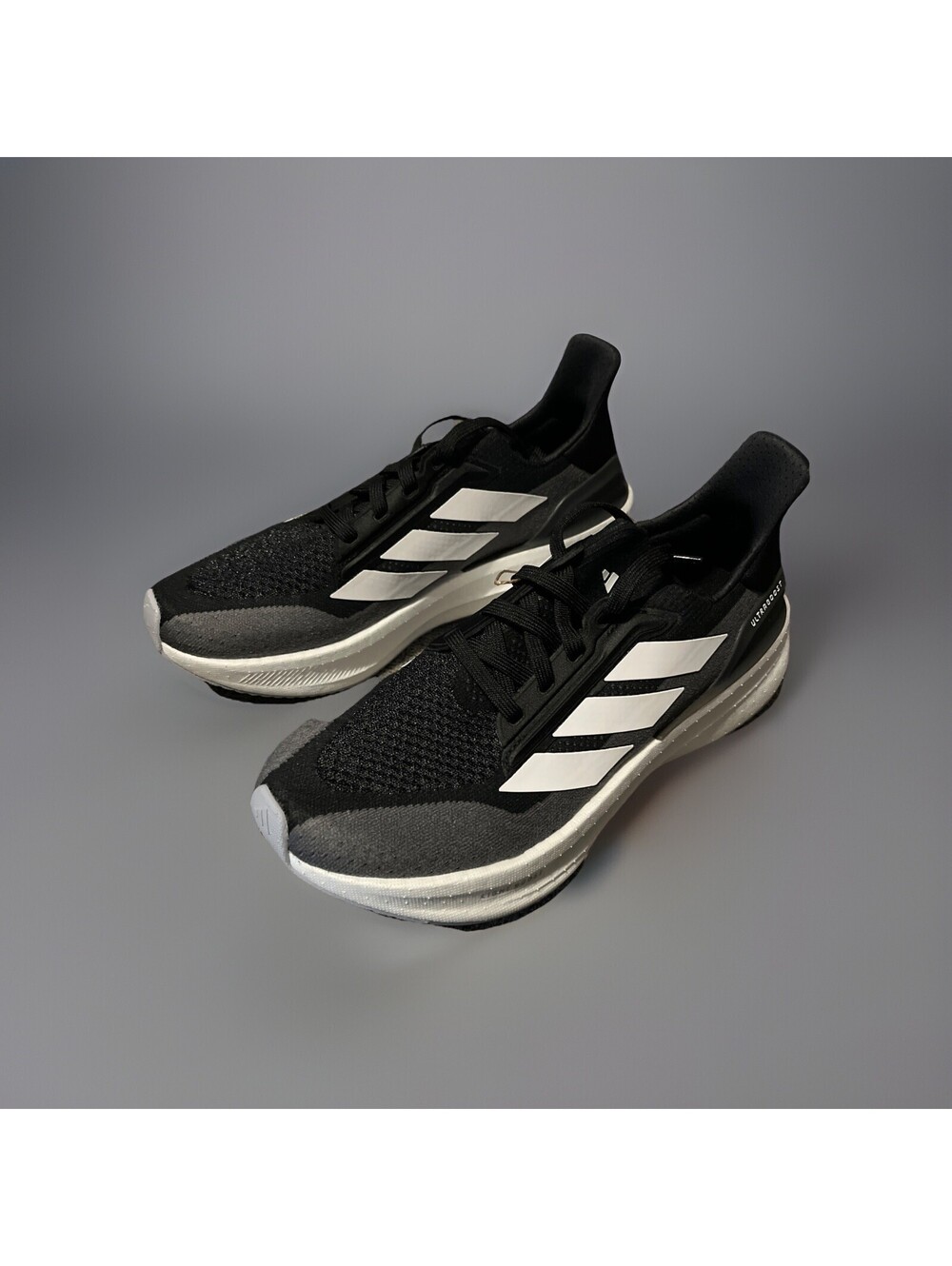 NIB Adidas Ultraboost 5X IH3102 Women Sz 7 Black/White/Carbon Running Shoe